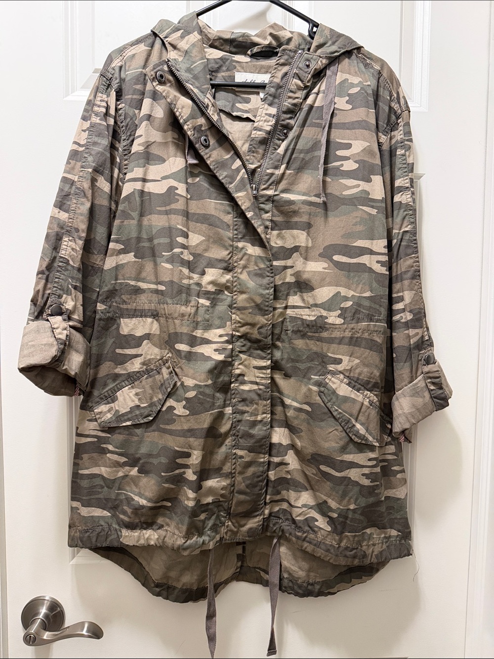 NWT Sebby Collection lightweight camo jacket. Size XL.